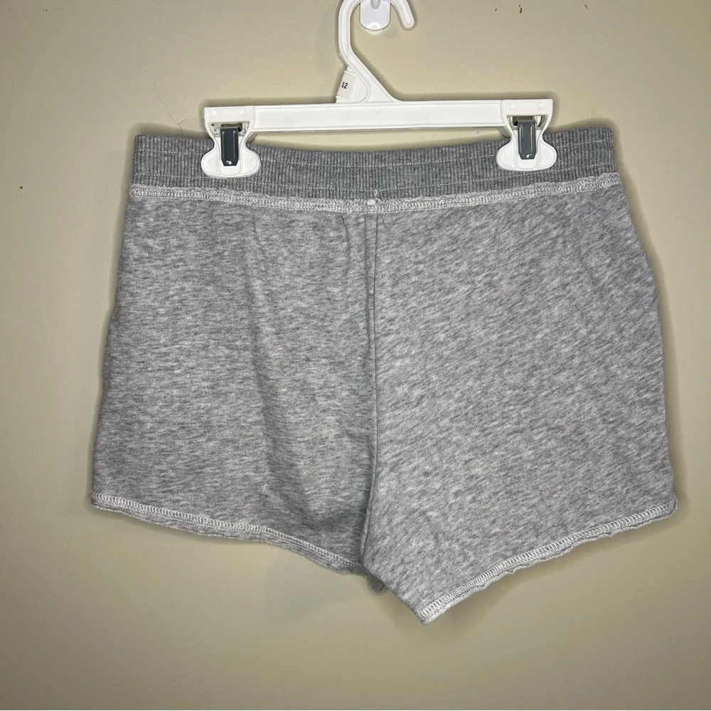 ABERCROMBIE Gray Sweat Shorts Emblem Drawstring XS - Picture 4 of 5